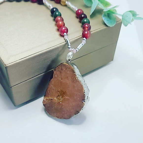 Rainbow Agate necklace - Picture 3 of 6